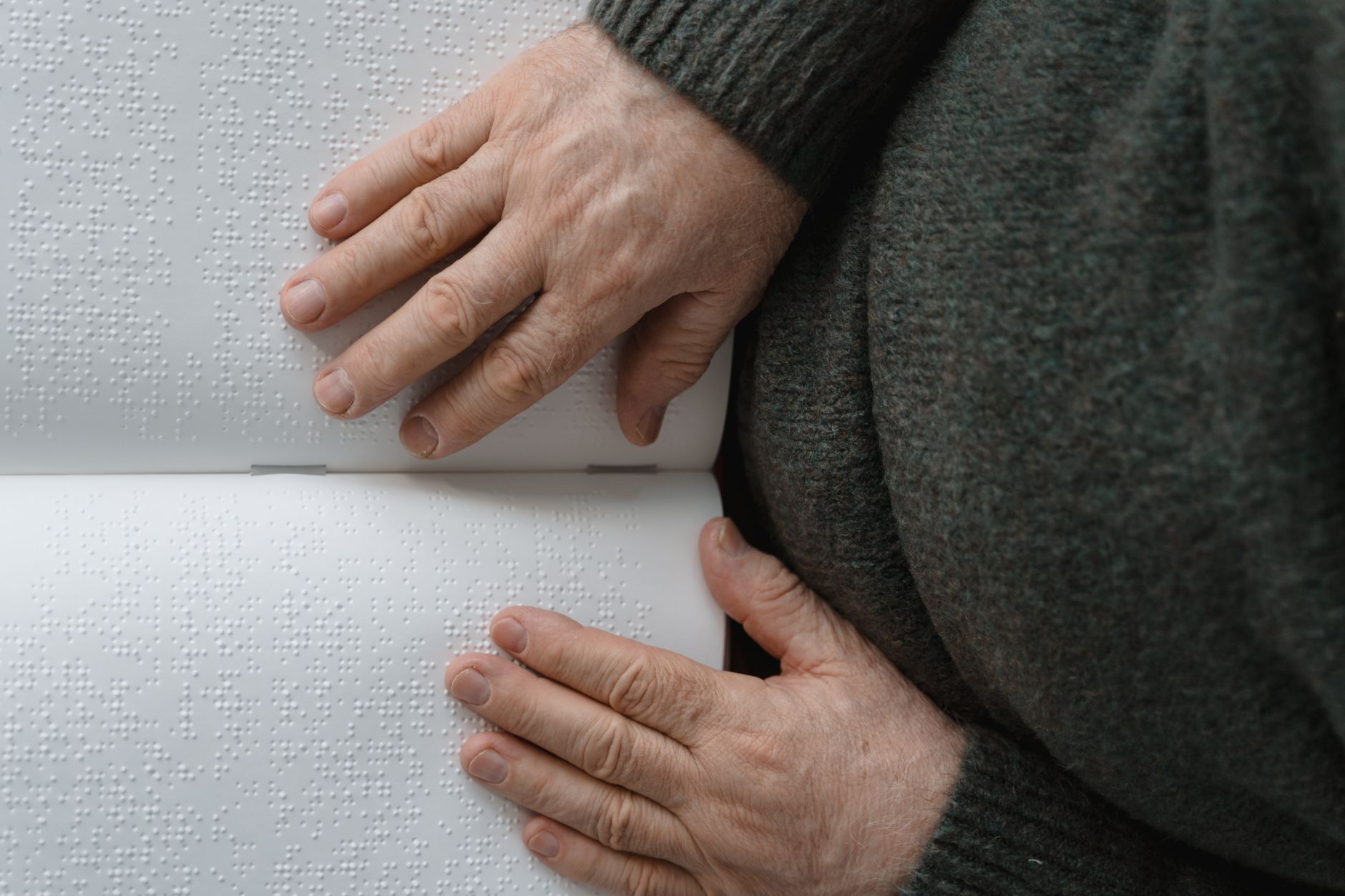 découvrez si un sans-papiers peut réellement bénéficier des aides de la caf dans notre article éclairant. nous abordons les droits, les démarches et les réalités derrière l'accès aux aides sociales en france pour les personnes sans statut régulier.