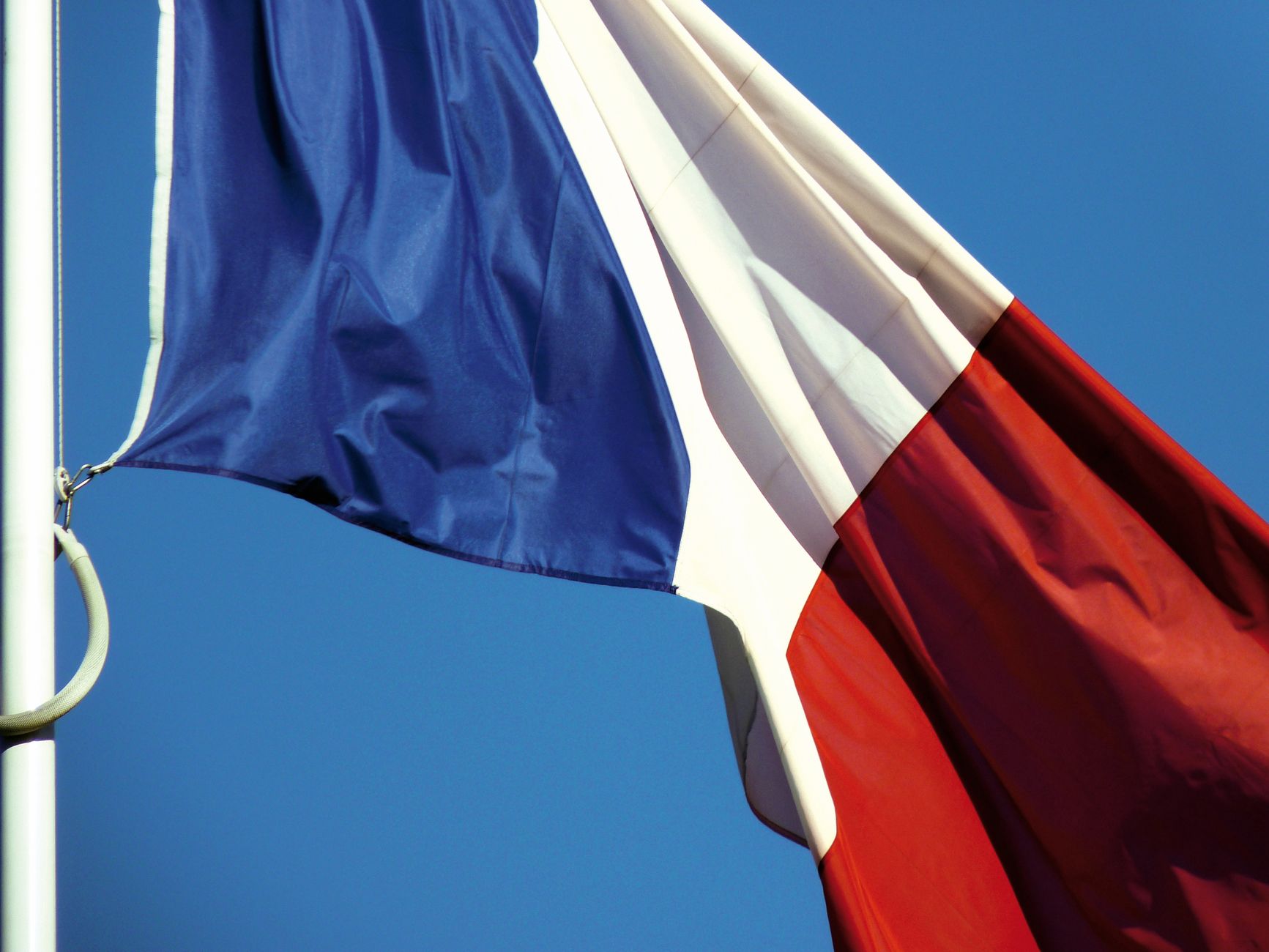 découvrez tout ce qu'il faut savoir sur le titre de séjour pour les bébés nés en france de parents étrangers. informez-vous sur les démarches, les droits et les conditions nécessaires pour établir la situation administrative de votre enfant.