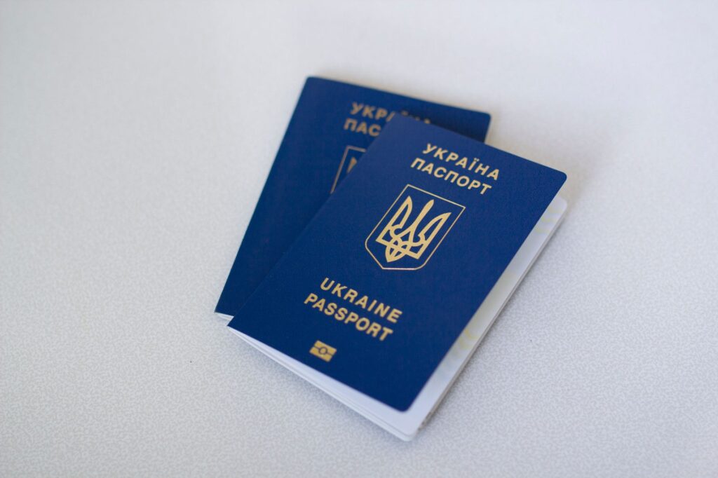 Changer un visa touristique en titre de séjour : étapes et conseils