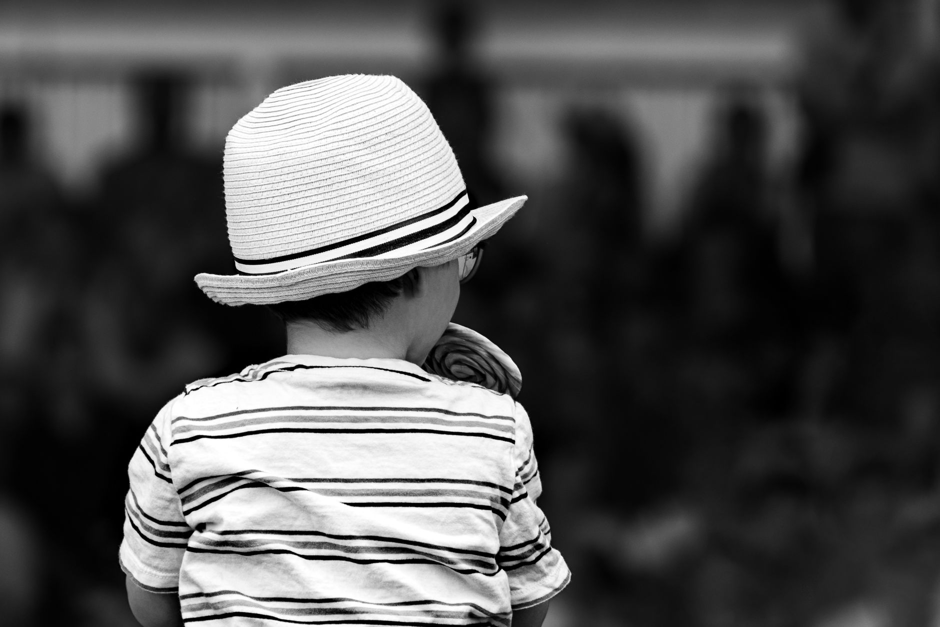 découvrez comment contester un refus de dcem pour votre enfant mineur et garantir sa circulation internationale. obtenez des conseils pratiques et juridiquement solides pour défendre vos droits et ceux de votre enfant.