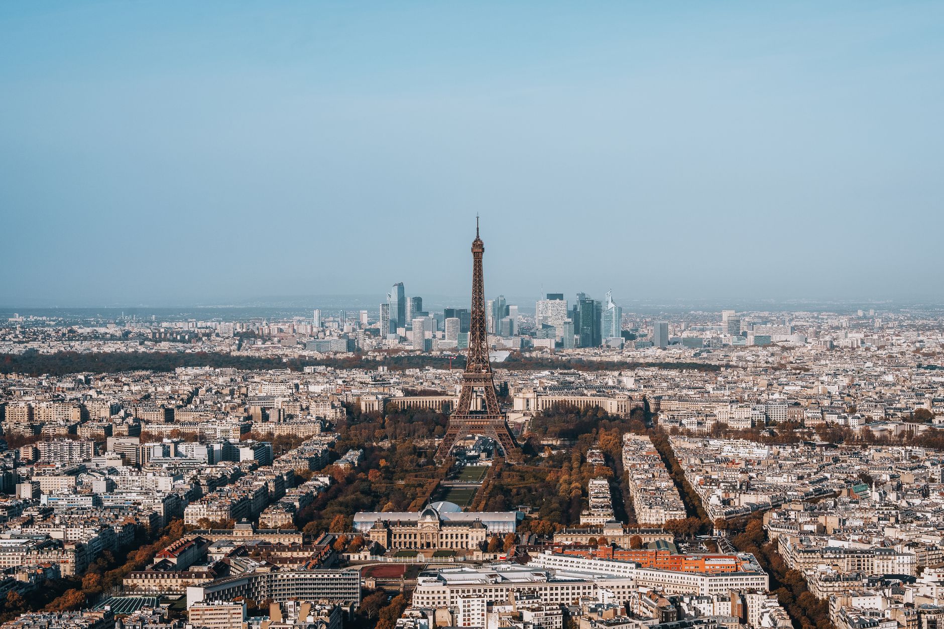 découvrez en 2025 un état des lieux complet de l'immigration en france, avec des chiffres clés sur la population, les pays d'origine des immigrants et leur impact sur le marché du travail, selon les dernières statistiques de l'insee.