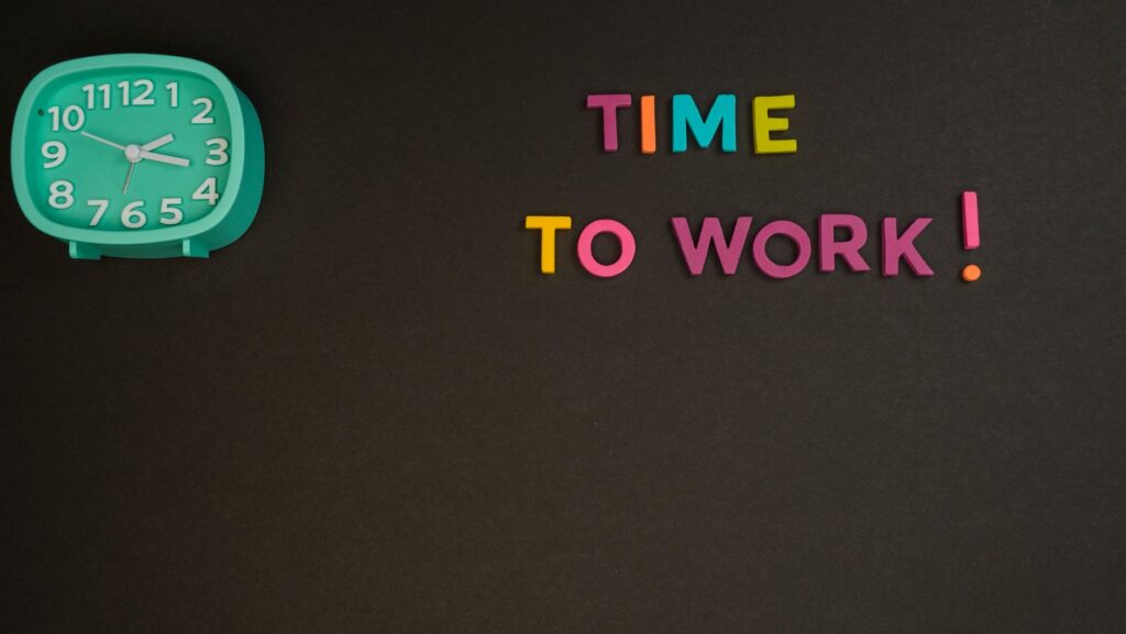 Étudiant étranger : peut-on dépasser les 18h de travail hebdomadaire avec un CDI et des heures complémentaires ?