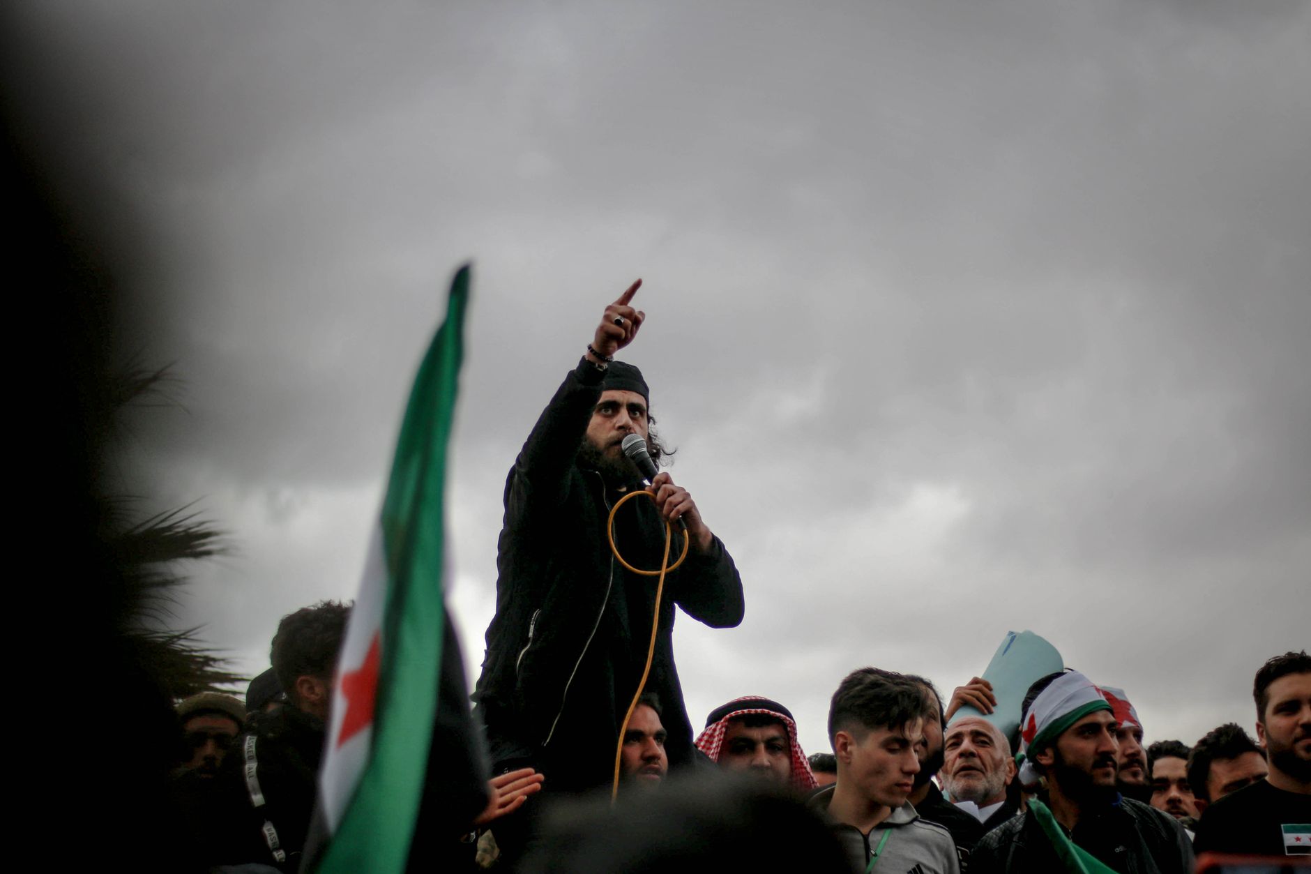 découvrez comment la france prend une décision historique en accordant le statut de réfugié aux palestiniens de gaza, marquant un tournant significatif dans sa politique d'asile et ses engagements humanitaires.