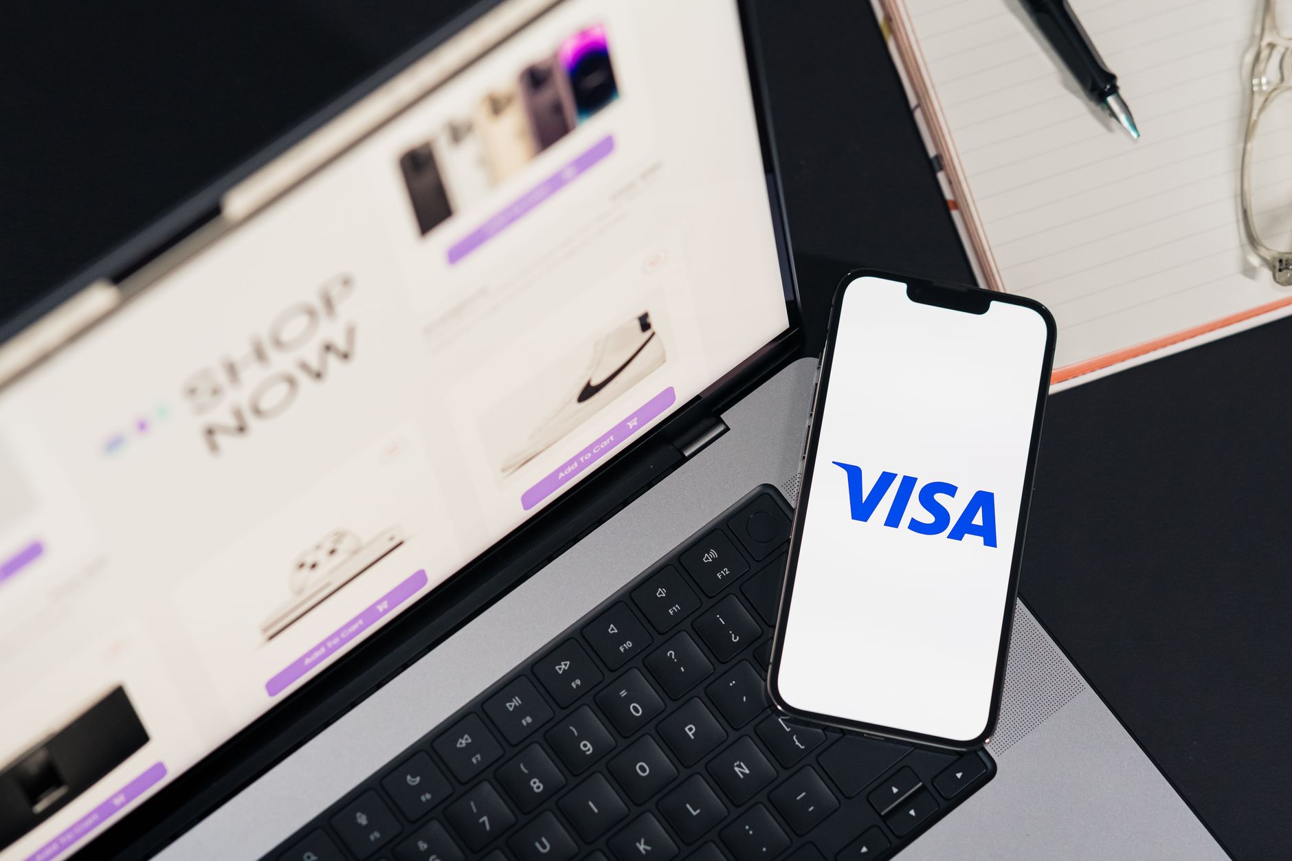 découvrez le processus de demande d'e-visa étape par étape. suivez notre guide pratique pour faciliter votre demande et obtenir votre visa en ligne rapidement et sans tracas.