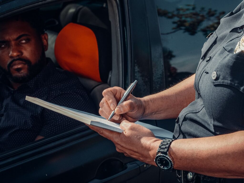 Passeport confisqué par la police : comment gérer un rendez-vous en préfecture ?